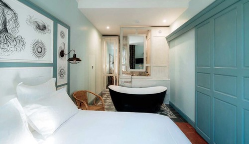 Romantic Apartment, City View