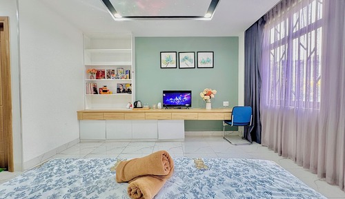 Standard Room, 1 Queen Bed, Garden View