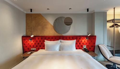 Premier Suite Standing Balcony with Ben Thanh View