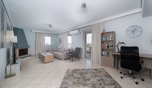 Deluxe Apartment, City View