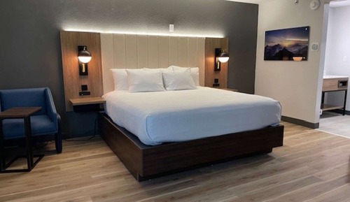 Room, 1 King Bed, Non Smoking