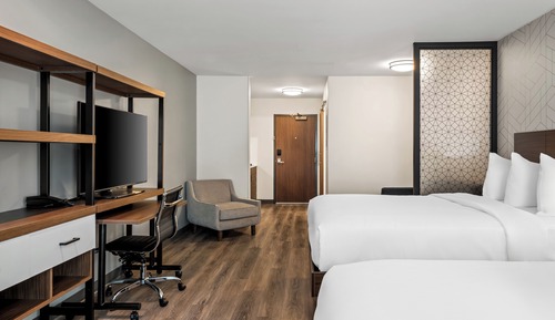 Suite, 2 Queen Beds, Non Smoking
