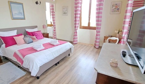 Basic Room, River View