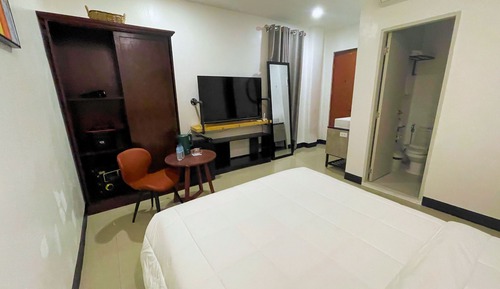 Deluxe Double Room, Smoking