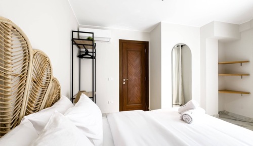 Basic Apartment (Radiant Residence)