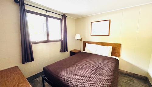 Suite, Courtyard View
