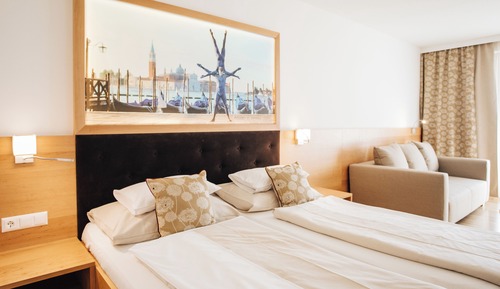 Comfort Suite, Balcony, Lake View