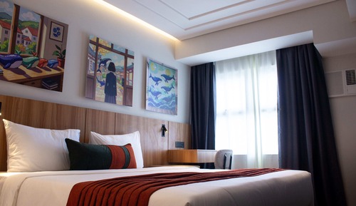 Superior Double Room, City View