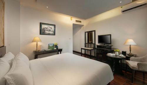 Deluxe Double Room, Balcony, City View