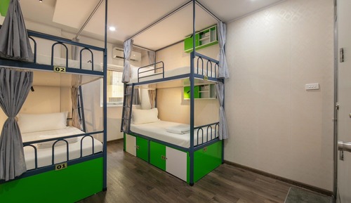 1 Bunk Bed in 4 Beds Mixed Dormitory