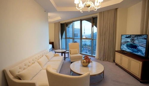 City Suite, City View