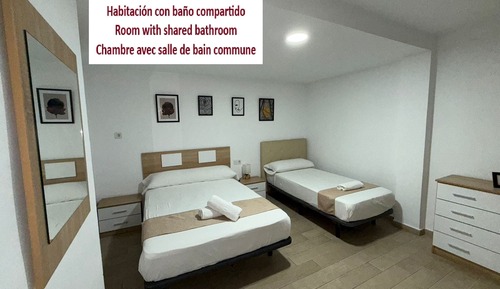 Economy Triple Room