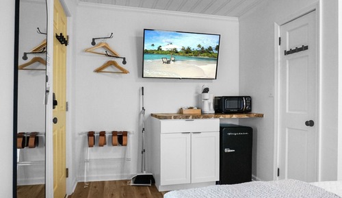 Comfort Studio Suite, 2 Queen Beds, Partial Ocean View, Beachfront