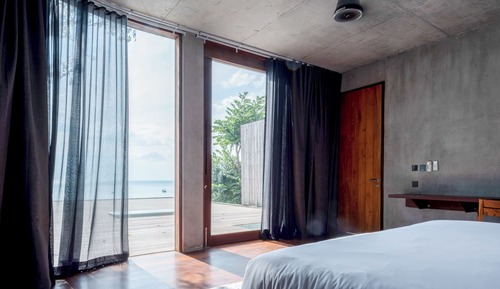 Premier Suite Oceanfront