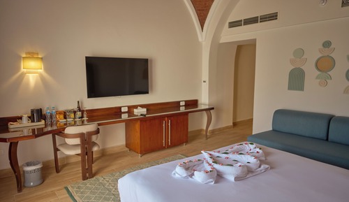 Family Suite, Balcony, Pool View