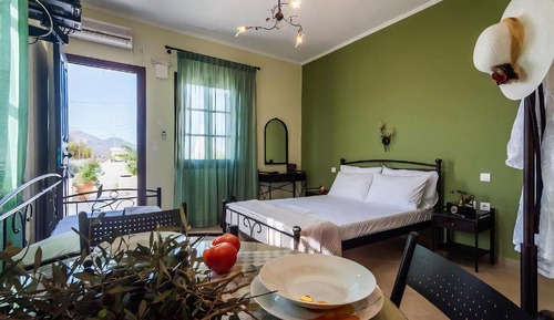 Superior Studio, Sea View