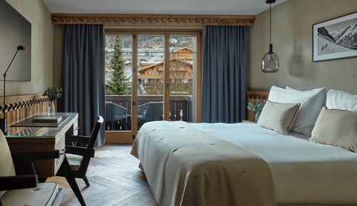 Deluxe Double Room, Balcony, Mountain View