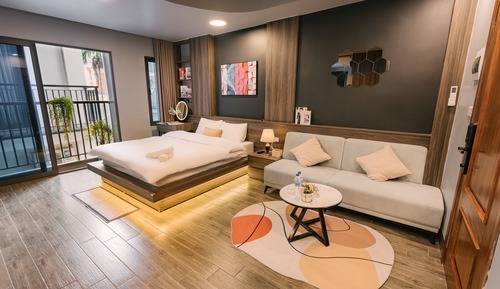 Deluxe Apartment, Garden View