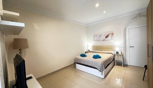 Classic Double Room, Shared Bathroom