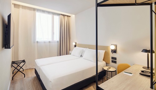 Classic Twin Room