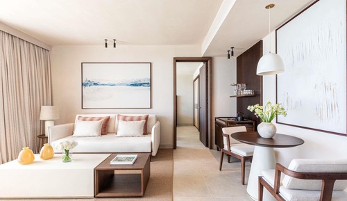 DELUXE ONE BEDROOM SEAVIEW SUITE 1 King 100sqm