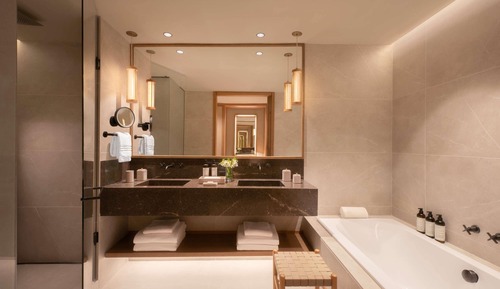FAIRMONT POOLSIDE 2 Queen 56sqm (Ideal for families)