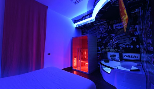 Studio Suite, Balcony, Pool View