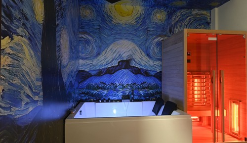 Studio Suite, Balcony, Pool View