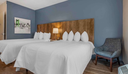 Standard Studio, 2 Queen Beds, Non Smoking, Refrigerator (Microwave)
