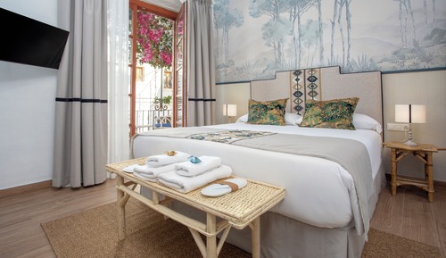 Deluxe Double Room, Balcony, City View