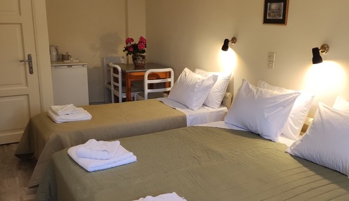 Comfort Triple Room, Non Smoking, Garden View