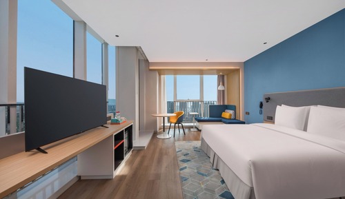 1 King Standard River View