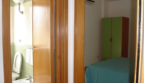 Family Room, 2 Bedrooms