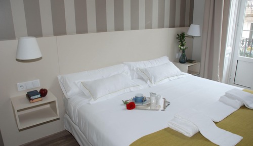 Classic Double Room, City View