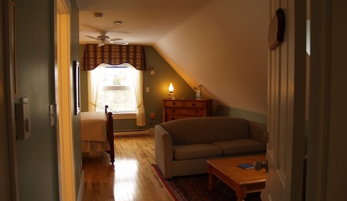 Deluxe Room, 1 Queen Bed with Sofa bed (Karn Room)