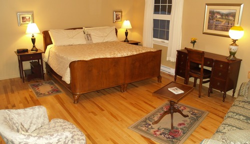 Deluxe Room, 1 King Bed (Estey Room)
