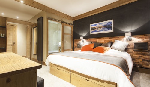 Superior Double Room, slopes view ( with free Pool access)