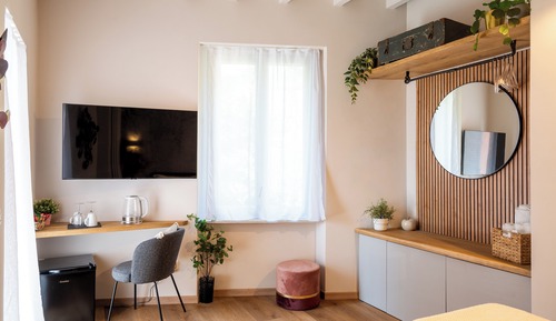 Deluxe Room, Partial Sea View