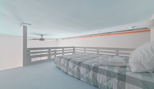 Deluxe Single Room #210, 1 Bedroom, Beach View, Oceanfront