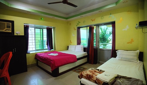 Triple Room