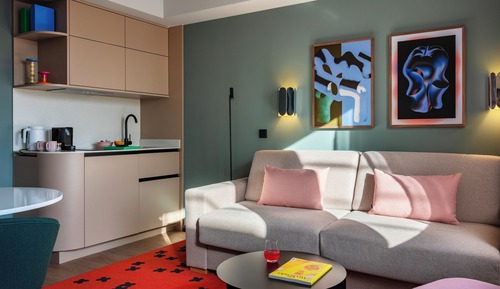 XL Studio with Kitchenette and Sofa Bed