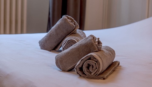 Standard Double Room, Ensuite, Garden View