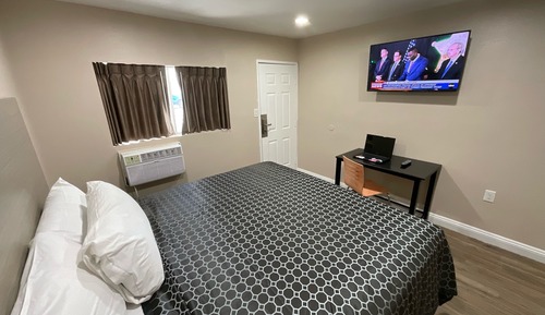 Standard Double Room, 1 King Bed