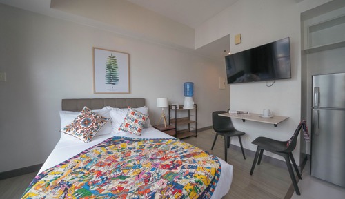 Exclusive Studio, Balcony, City View