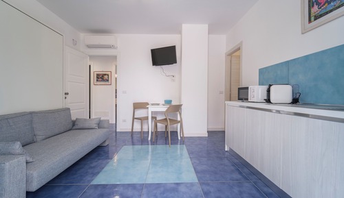 Superior Studio, Courtyard View