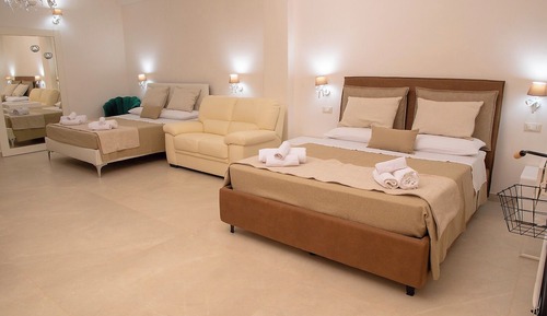 Luxury Suite, Garden View