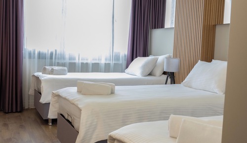 Comfort Triple Room, Women only