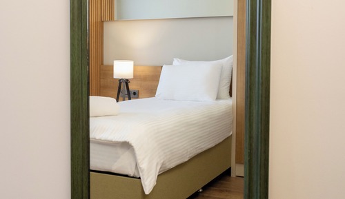 Comfort Single Room, Women only