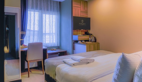 Economy Room