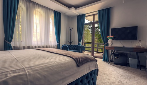 King Room With Balcony